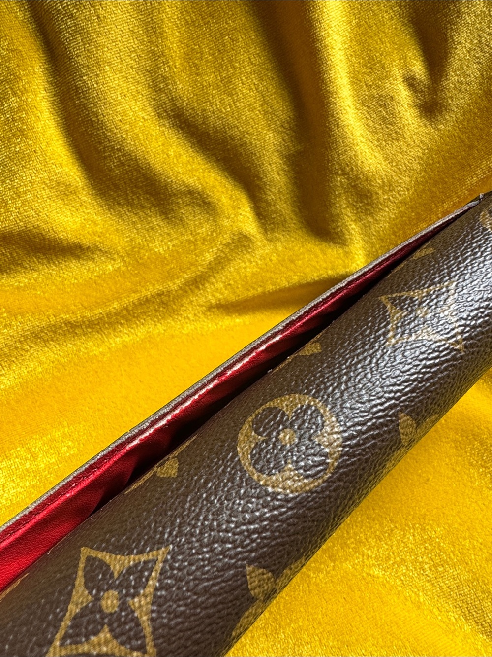 Sarah Wallet

$775.00
One of Louis Vuitton's classic models. - Picture 10 of 16